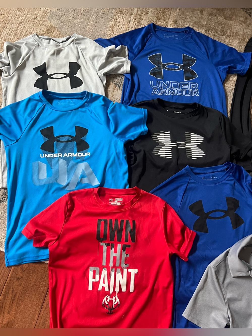Under Armour Boys' Lot - Youth Medium - Picture 3 of 4